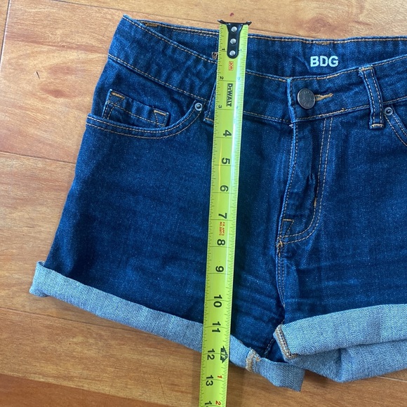 BDG Denim Shorts 27W - Picture 4 of 6